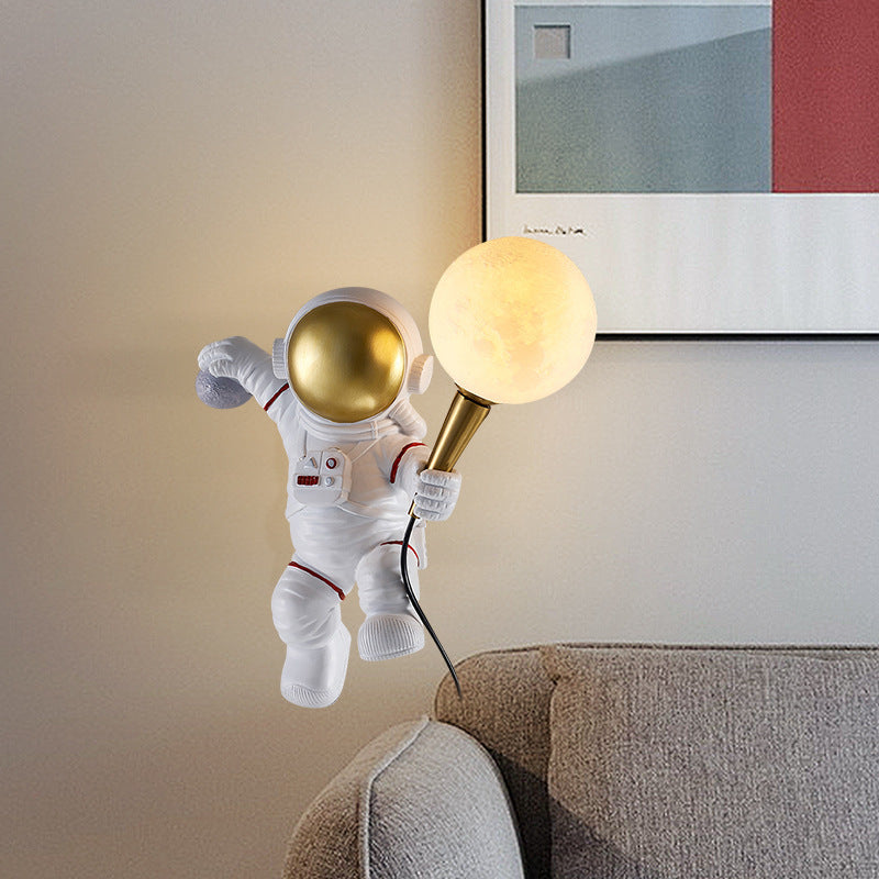 astronaut-desk-lamp-astronaut-children-s-night-light