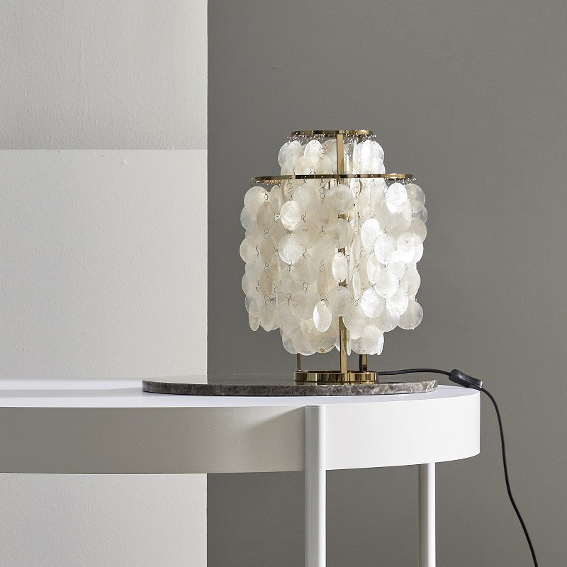 shell-bedside-table-lamp-decorative-creative