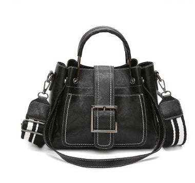 Sporty Ella Handbag Sleek & Stylish Women's Bag – No Studs