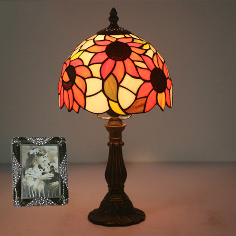 creative-retro-table-lamp