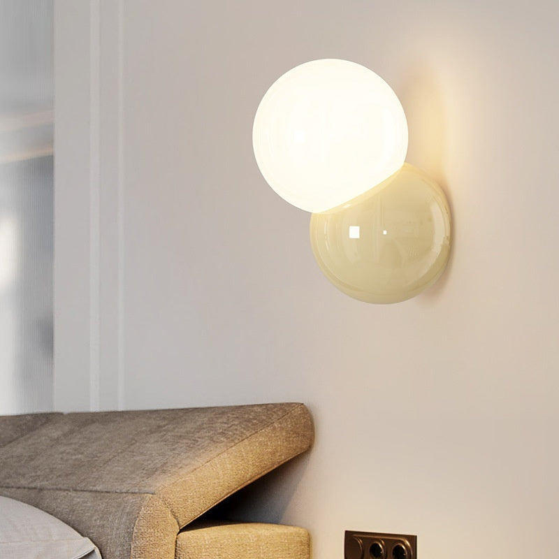 living-room-creative-atmosphere-bedroom-wall-lamp